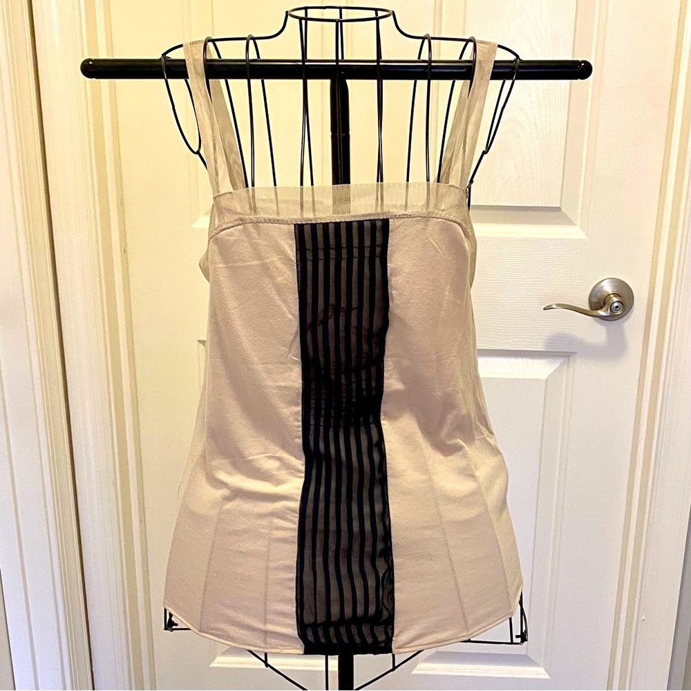 Simply Vera Vera Wang tank, size S